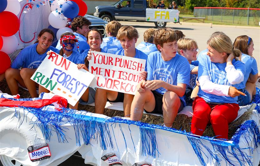 Schools celebrate homecomings